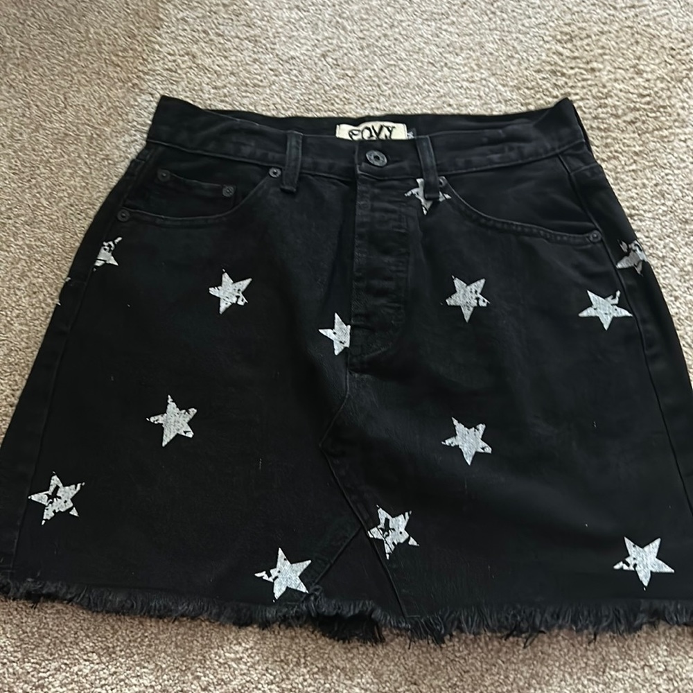 Cute jean skirt from a boutique called envy! Size medium